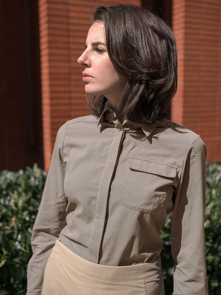 Women's Travel Shirt: Modern Twist on a Classic