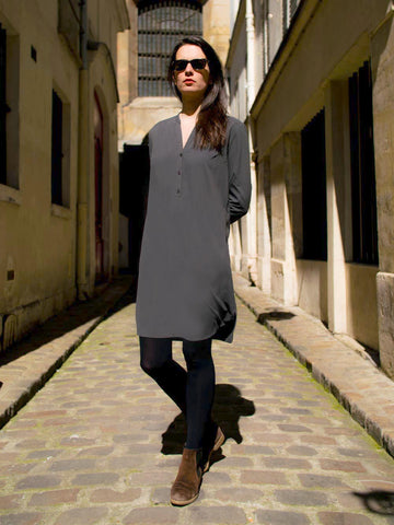 Women's Travel Dress: Hidden Pockets, Elegant Design